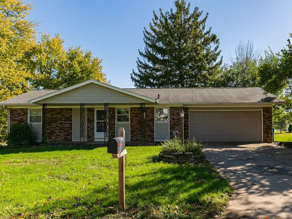 55 Park Ave, Park View, IA 52748
