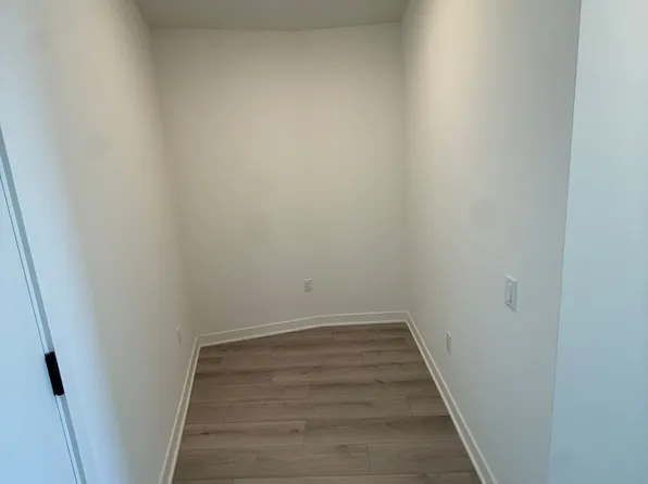 1185 Dupont St, Toronto, ON