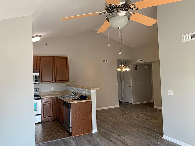 8020 N Drury Ave #3D — Photo 8