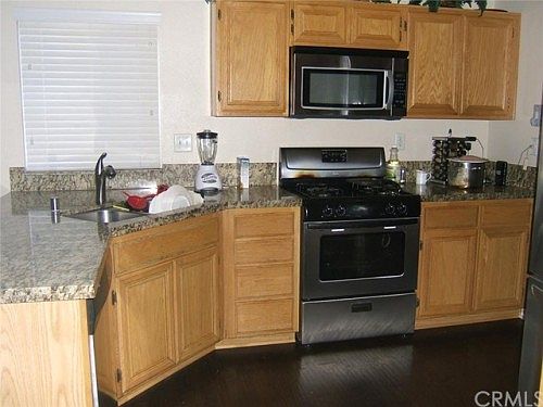 3rd image of 12851 Berrydale St