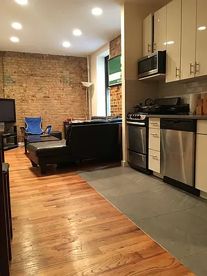 Rented by Meraki Realty LLC | media 29