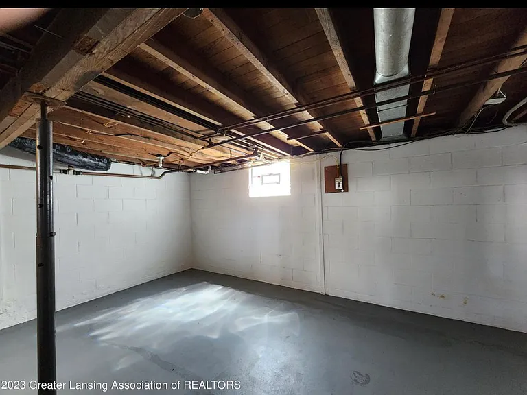 811 Call St — Photo 8