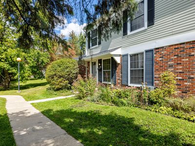 2724 Glenbridge Ct, Ann Arbor, MI, 48104