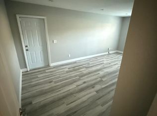 6003 Lakeside Dr, Lutz, FL 33558