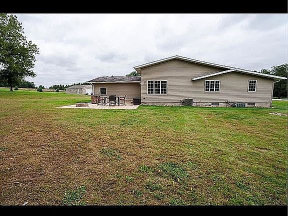 4th image of 3935 Gilbertville Rd