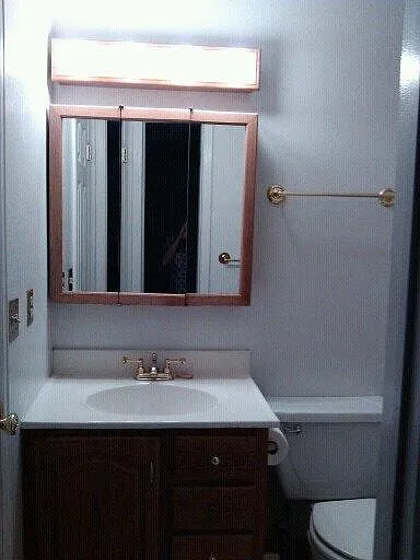 Master Bath (shared)