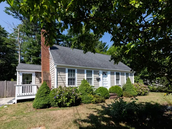 58 Pembroke St, Kingston, MA 02364