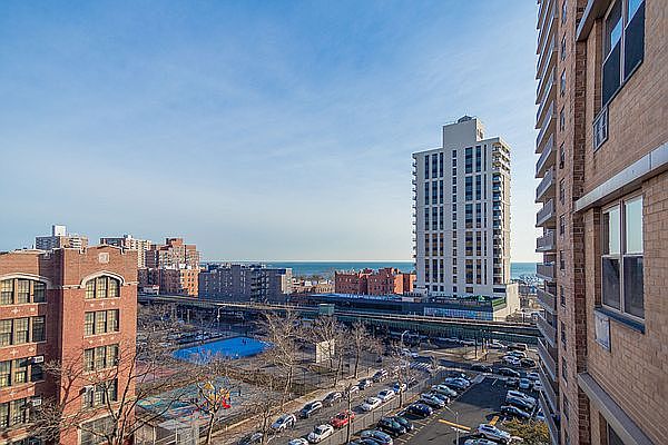 1st image of 2925 W 5th St APT 10C