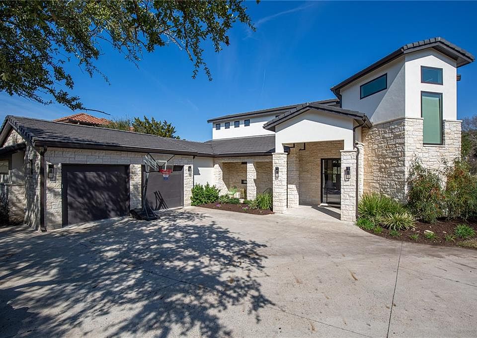 1st image of 412 Luna Vista Dr