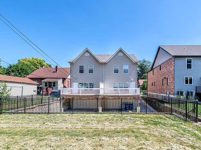 1033 Yale Ave — Photo 28