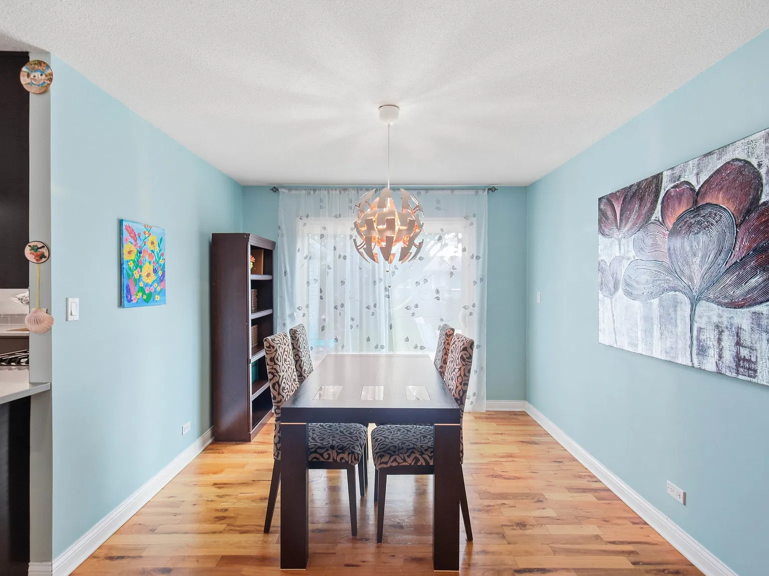 4 bed, 1750 sqft, $3,000 — Photo 3