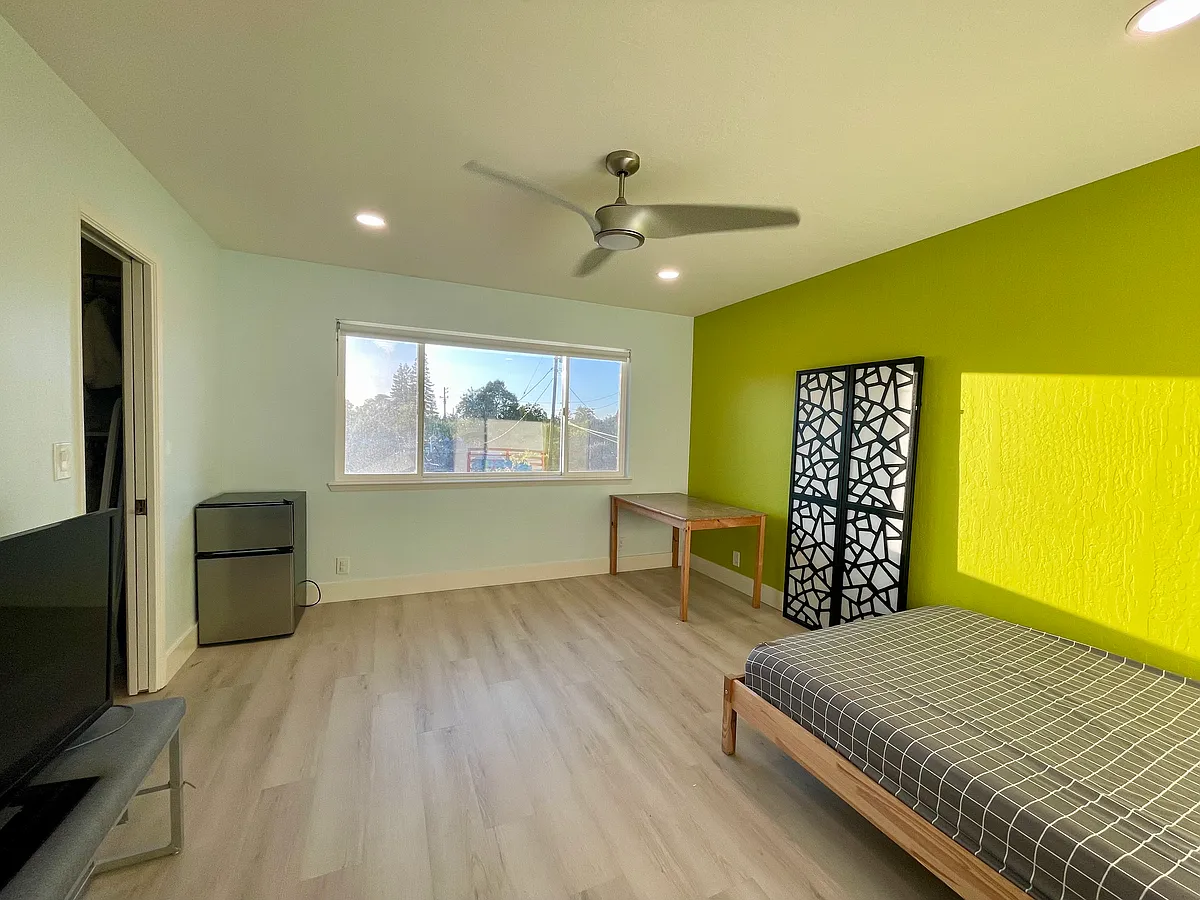 Room before furnishing - 16 Church St