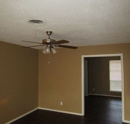 2nd image of 4917 Hilandale Dr