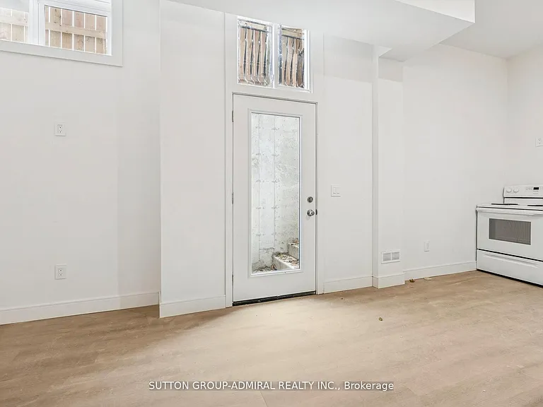 78 Burncrest Dr — Photo 35