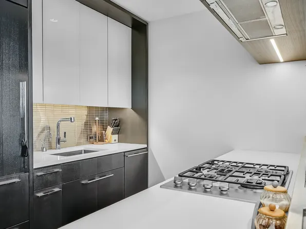 252 South Street image 5 of 24