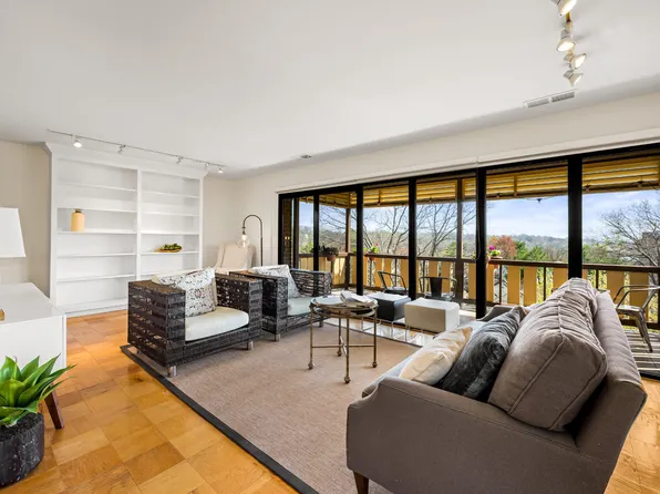 200 Cross Keys Rd #R68, Baltimore, MD 21210