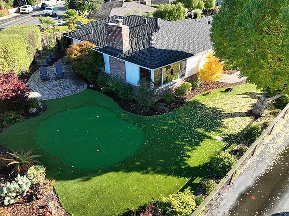 2nd image of 618 Burlingame Ave