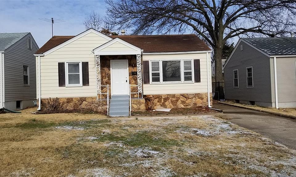 1st image of 10749 Saint Xavier Ln