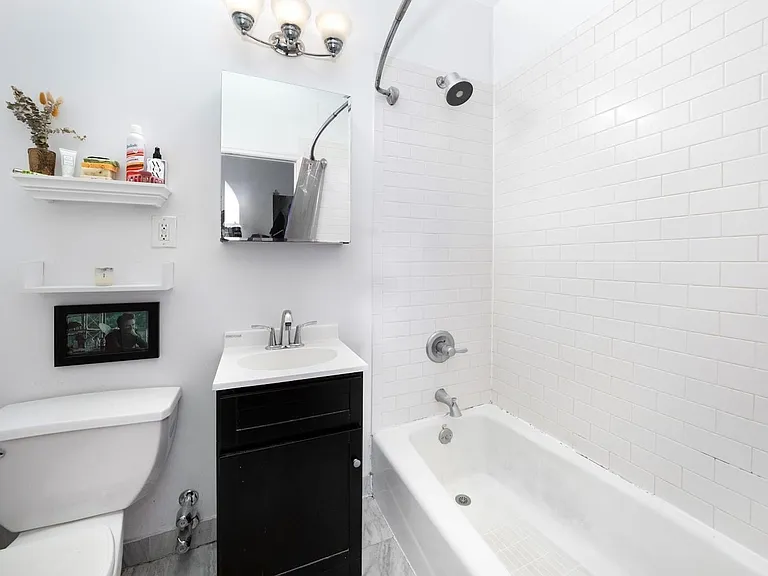 83 E 7th St #5B — Photo 6