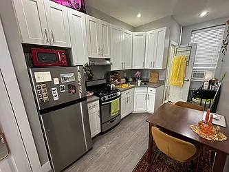 Rented by R New York