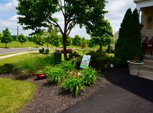 5575 Spring Ridge Dr W, Macungie, PA 18062