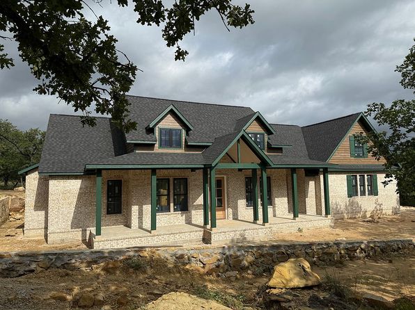 114 Ridgeline Dr