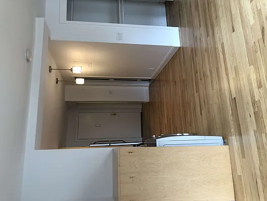 Rented by Voro, LLC | media 2