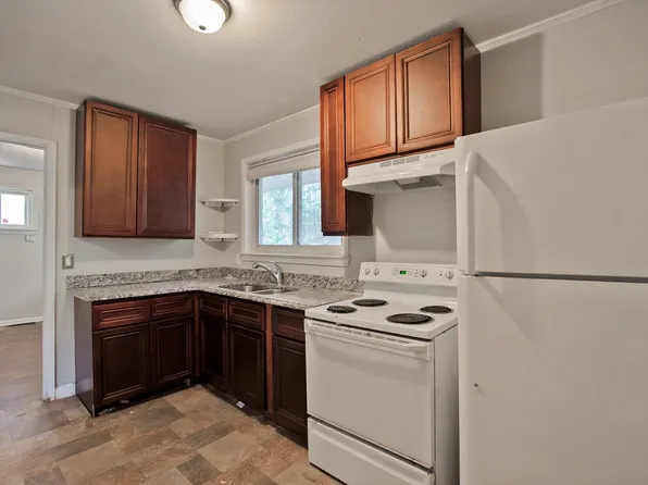 3031 Attaberry Dr, Charlotte, NC 28205