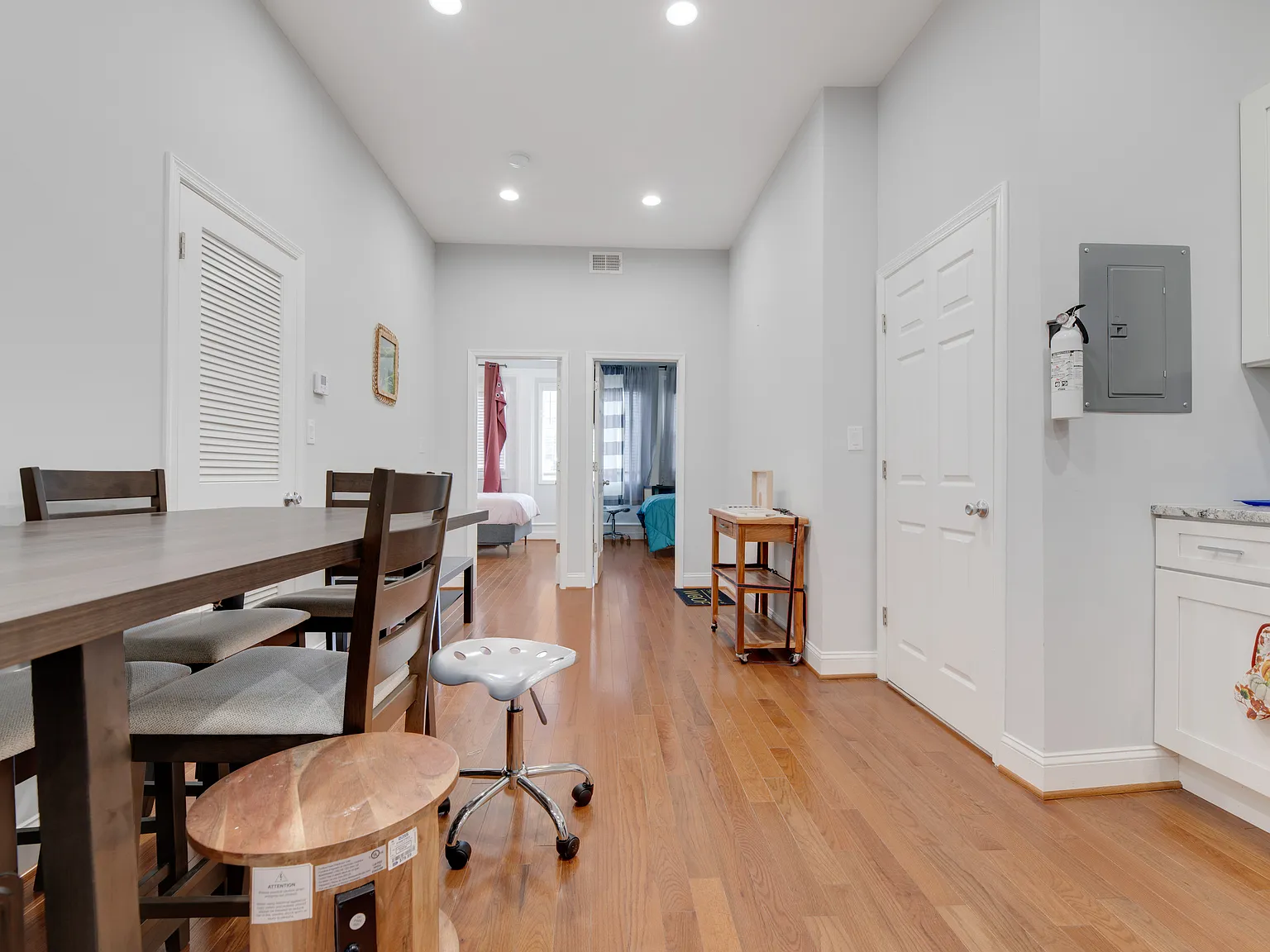 Furnished Apartment — Photo 4