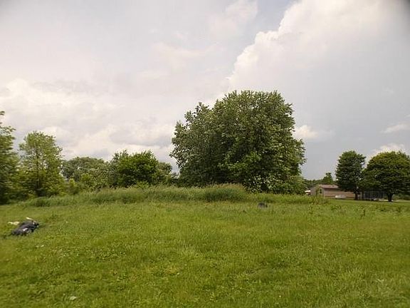 5th image of 151 Kott Ln