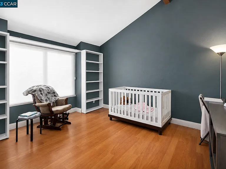 305 Lake Ct #1 — Photo 13