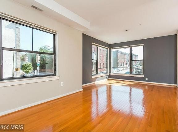 5th image of 125 E Lafayette Ave