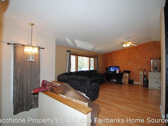 2nd image of 4693 Amherst Dr #1