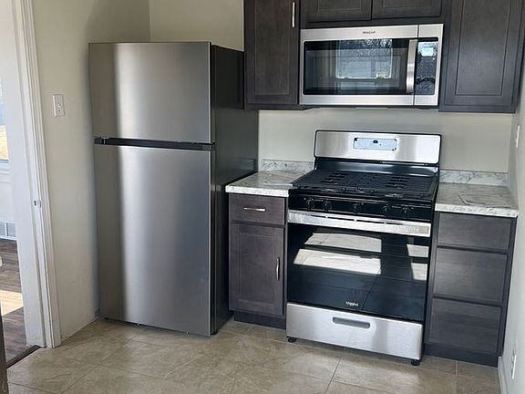 4th image of 5365 Colton Dr