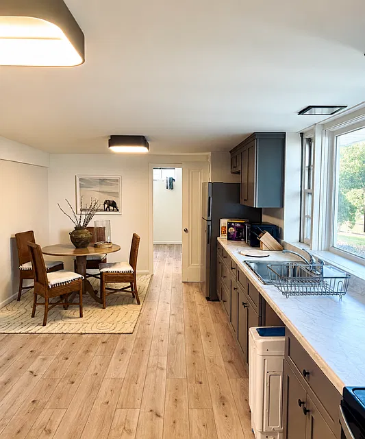 1 bed, 1200 sqft, $1,900 — Photo 2
