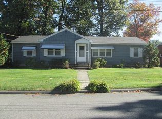 89 Ann St, Chicopee, MA 01020