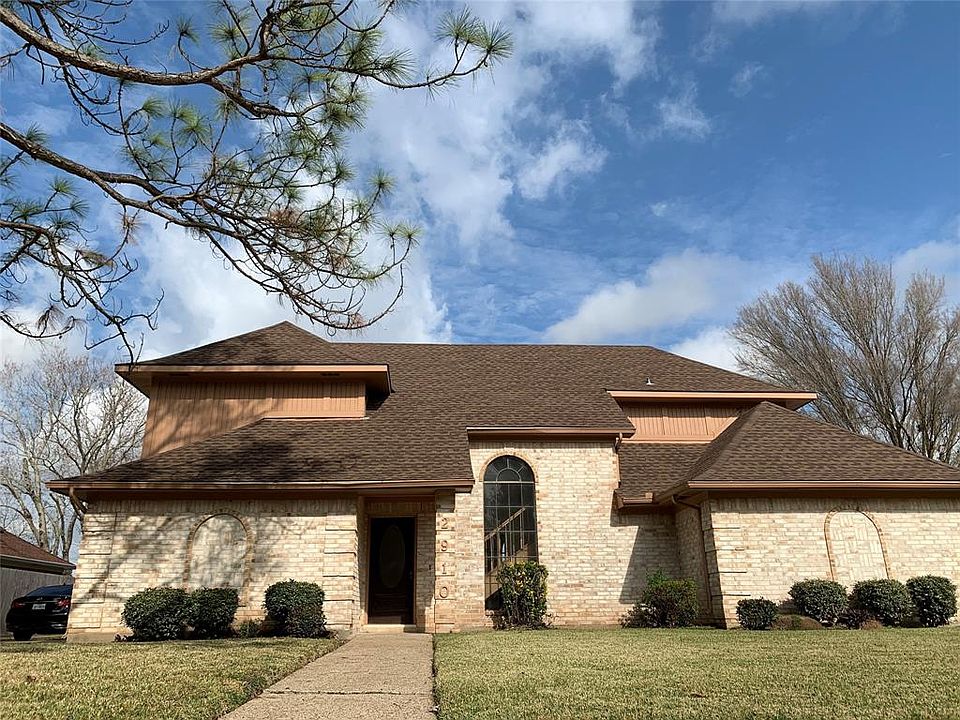 1st image of 2910 Glenn Lakes Ln