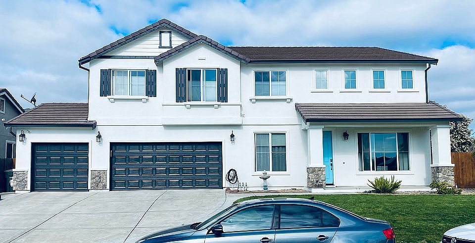 1st image of 1002 Muir Creek Dr