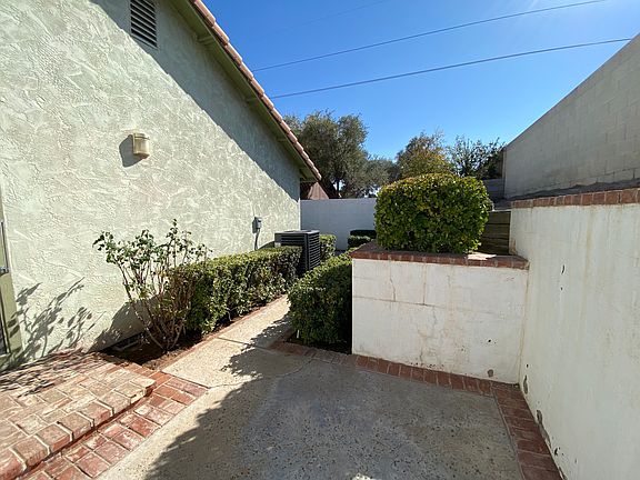 4th image of 1064 Neil Armstrong Cir