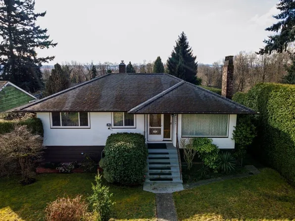 3706 Clinton St, Burnaby, BC V5J 2J8