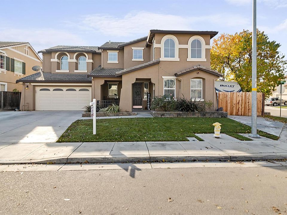1st image of 1366 Montauban St