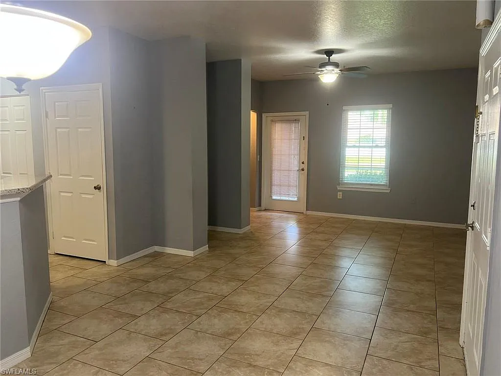 2 bed, 2.0 bath, 1052 sqft, $1,850 — Photo 3