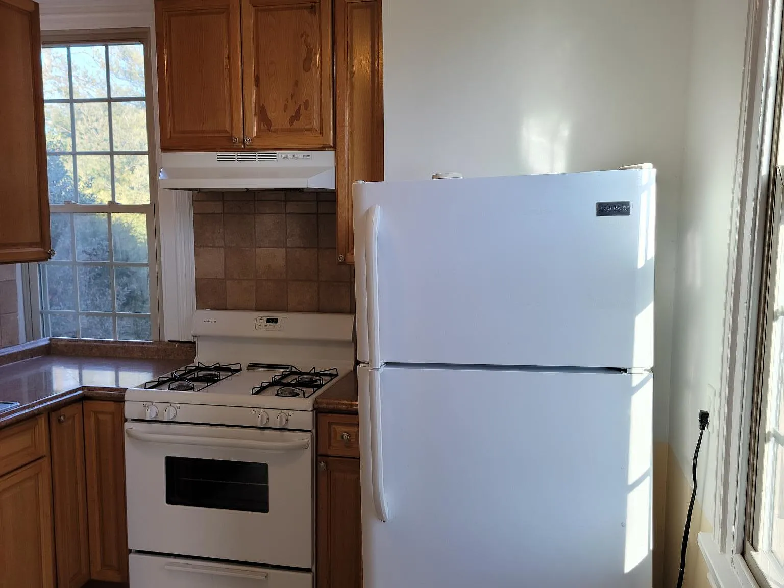 2 bed, 720 sqft, $1,900 — Photo 4