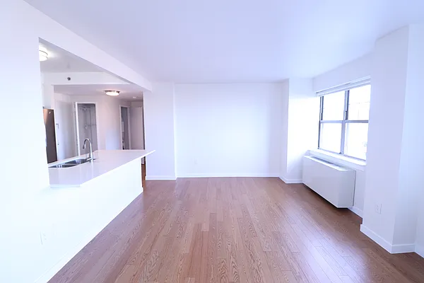 Rented by A&E Real Estate Management | media 6