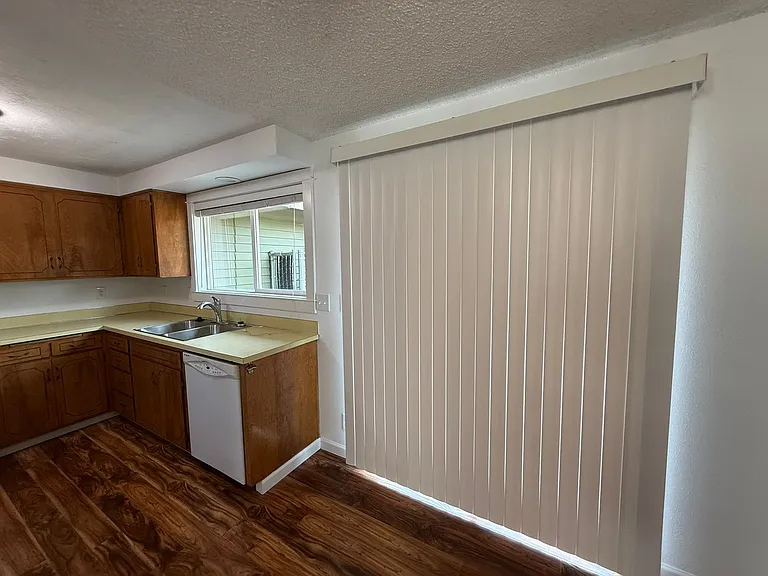 595 Mar Loop — Photo 21