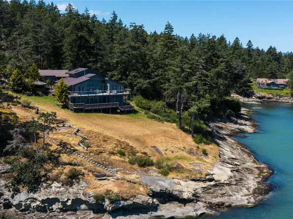 379 Mary Ann Point Rd, Galiano, BC V0N 1P0