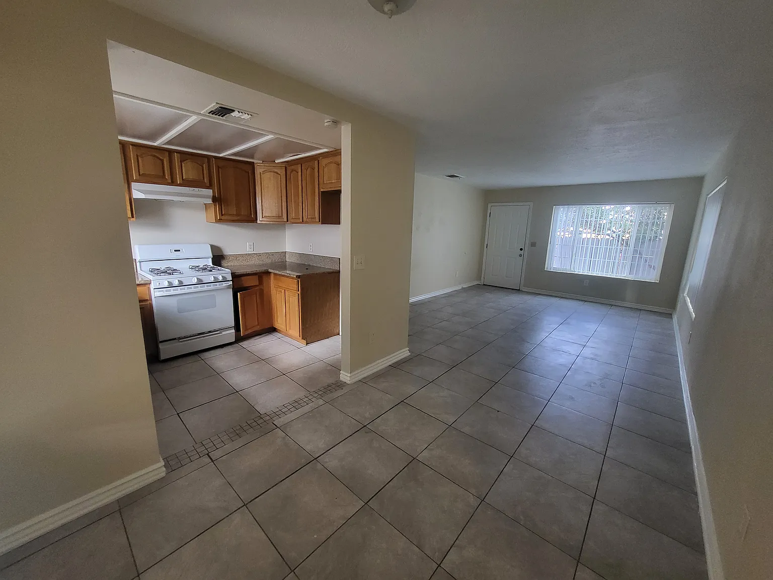 2 bed, $2,795 — Photo 4