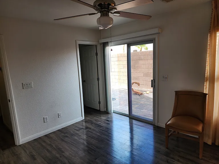 4770 Cortina Rancho St #2 — Photo 34