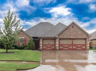 2809 Busheywood Dr, Yukon, OK 73099