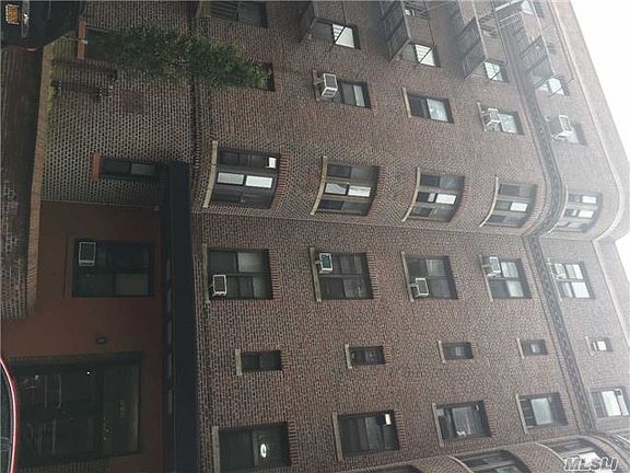 2nd image of Vietor Ave